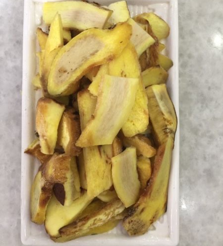 美味牛肝菌：色泽金黄的牛肝菌切片，是菌锅的人气配菜